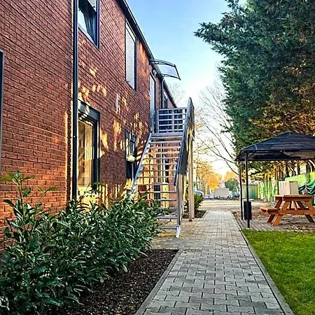 Aparthotel Comfort Housing 4*