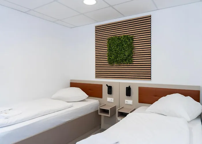 Ξενοδοχείο με διαμερίσματα Comfort Housing 4*